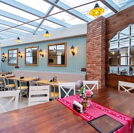 Predela 2 & 200m From Slopes